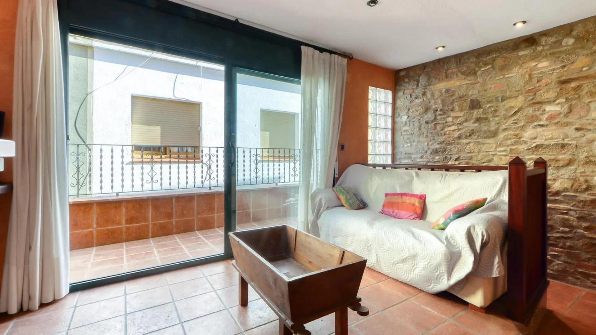 Spacious Apartment With Terrace Roses Spain