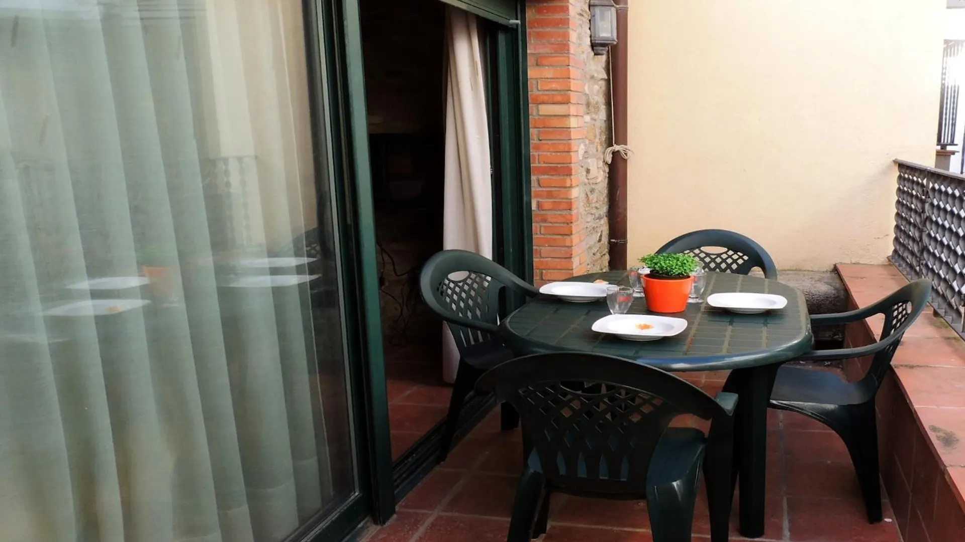 Spacious Apartment With Terrace Roses Spain