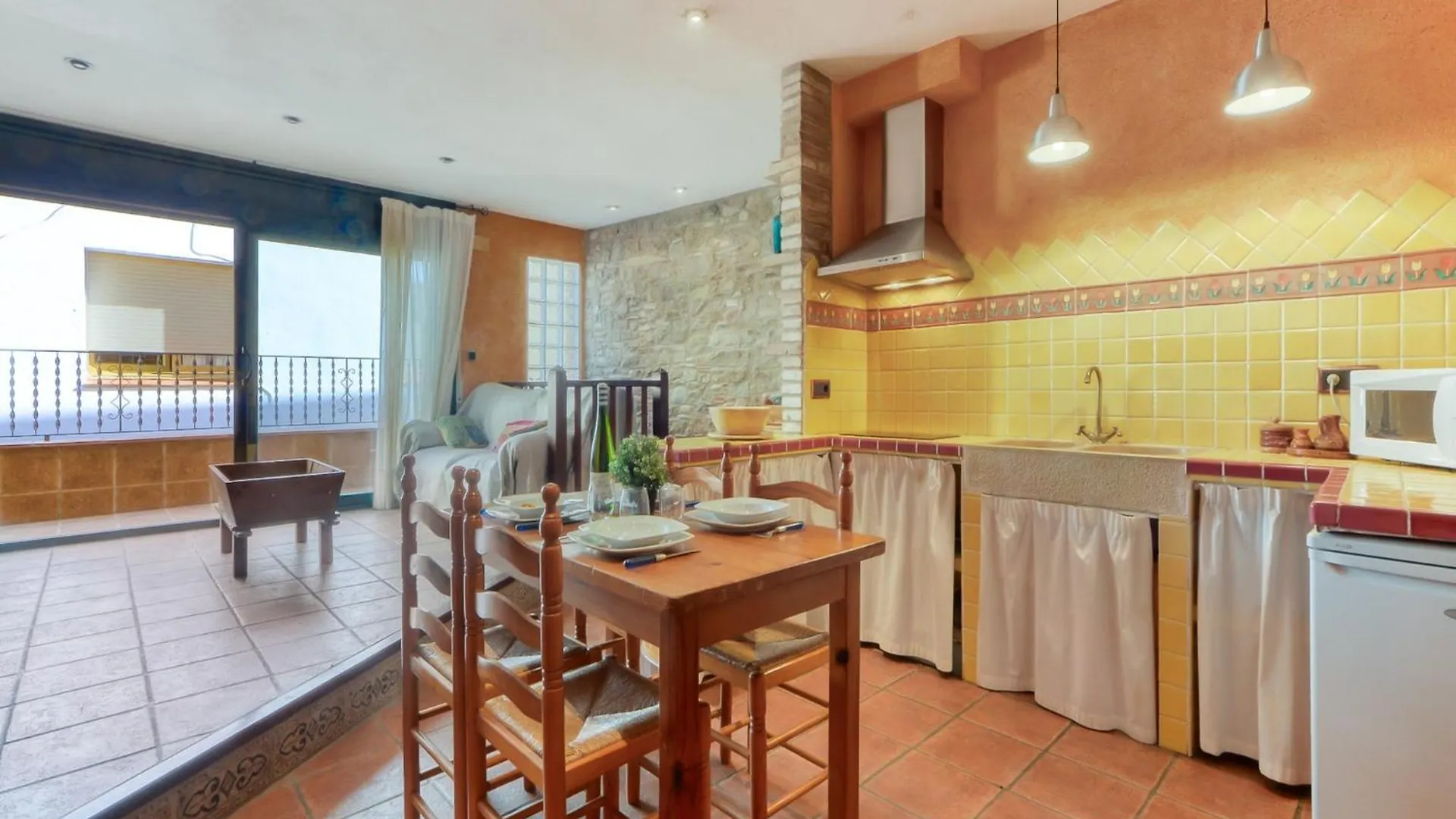 Spacious Apartment With Terrace Roses Spain