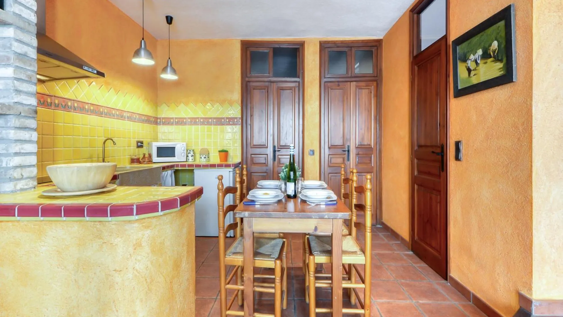 Spacious Apartment With Terrace Roses 0*,