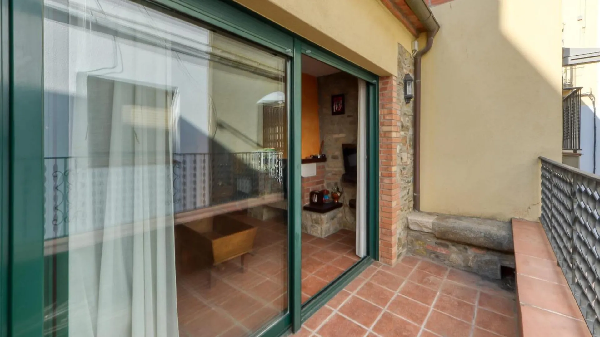 רוזס Spacious Apartment With Terrace